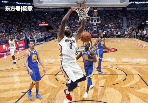  库里单节二十一分勇士第三节爆发逆转鹈鹕迎八连胜